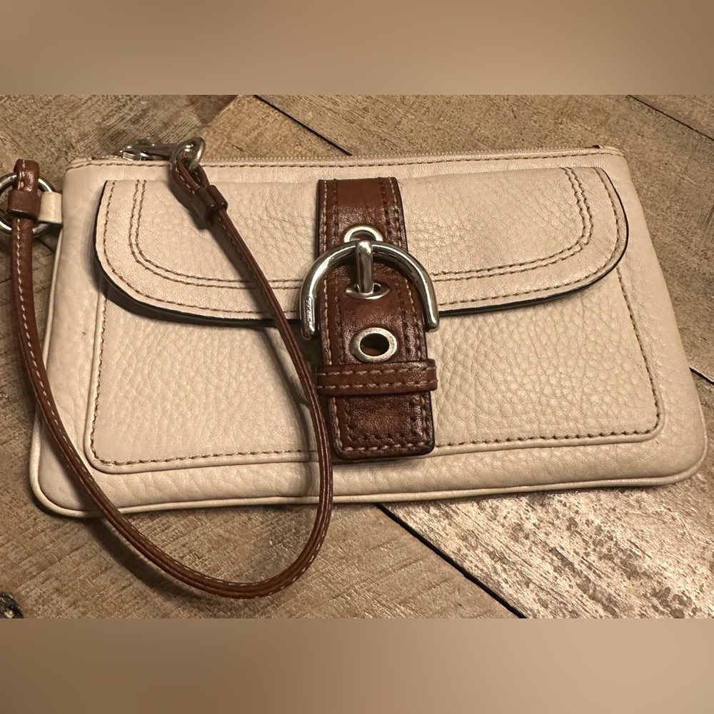 Vintage coach off white and brown wristlet / pouch/ wallet